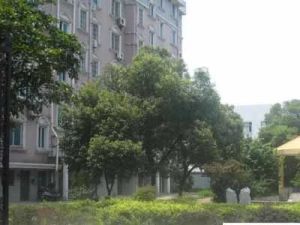友谊菜场满两年中间楼层户型南北通风好地段热闹