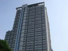 此房朝东采光好,中间楼层有天燃气 诚心出售