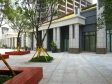 巴滨路龙湖旁+装修房+朝中庭视野好+交通方便