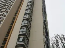 楼层高视野开阔,业主诚心出售,出门即双轻轨4.9号线