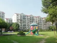 此房满五年,总高四楼带阁楼,采光好精装修诚意售