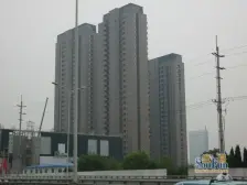 含车位面积,凤凰楼层,诚售,稀有大平层精装修,地铁口闹中取静