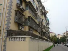 一梯三户,新上中间楼层一室一厅,租金可达4000,看房随时方