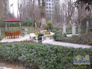 巴宾路融汇半岛精装三房位置好,居家安静出行方便