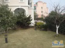 国展旁独栋别墅,特大花园,回国急售,正看大草坪