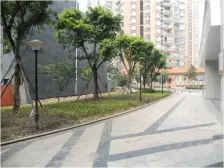 步行街 秋实大厦二房65万