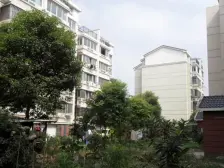 富强新苑五室三卫,步梯房带车库带露台