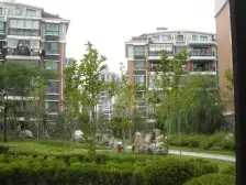 电梯三房两厅,绿化高,停车方便,配套成熟