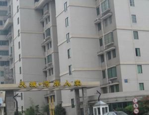 一楼架空带院子复式小洋房运河边结构好采光好