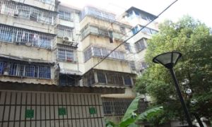 锦绣苑电子小区市区位置,享受城区配套,交通便利