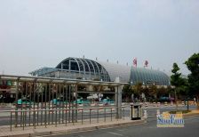 独栋别墅,四面花园,花园面积达350方左右