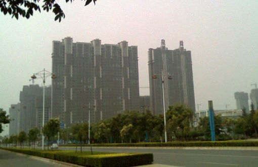 泉舜财富中心3室2厅2卫南北朝向4000.00元/月出租