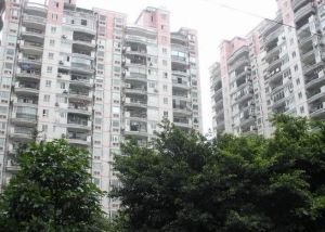 翠海庭 4室1厅 东南