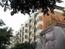 1.5号线出行方便,配套齐全,诚心出售。