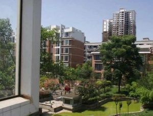 华气苑4室2厅西南东北