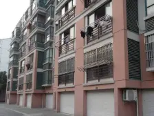 香溪花苑 · 5室 · 2厅,位置好,楼层好,看房方便