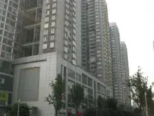 步行街 天泰金地生活广场二房67万