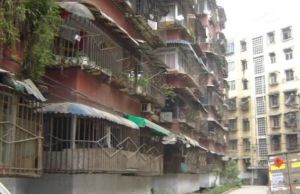 万年场横街17号4室1厅东
