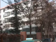 近地铁,正规三近室精装修,南北通透,即买即住环境好