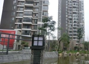 万鸿城市花园3室1厅东南