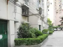 业主换房诚售,南北通精装,楼层好方便看,价可谈出房少!