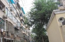 常熟路地铁站50米衡复板块单价低的次顶楼边套全明户型