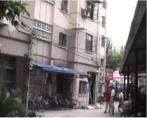 中山公园地铁2-3-4号线南北通透两房一厅有电梯