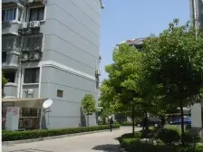 西郊别墅区内,不靠路+得房率高+南北通+精装修+非顶楼