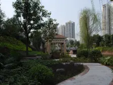 龙头寺公园旁,鲁能清水三房两卫,适合居家。