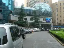 静安寺旁 大三室 看房随时 高区采光视野棒 得房率高