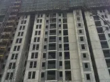 安静位置 高区全明边户 带产权车位 自住保养良好