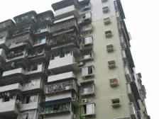 天星桥中亚大厦四楼平街一楼单价6000多的六房