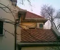 近商圈,小区中心位置,主卧朝南,精装修,客厅带阳台