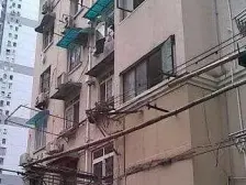 师专大境!电梯房平层入户!一梯三户使用率高,业主婚房装修惜售