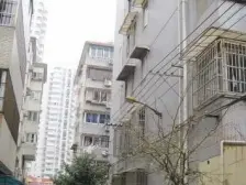 小户型,交通便利,装修齐全,近商圈