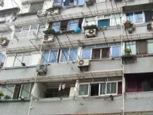 汇师阳光普照,边套全明五个窗户,两房带客厅,价可谈诚意卖