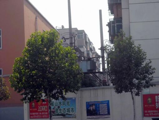 六建家属院(行署路)2室2厅1卫南朝向1300.00元/月出