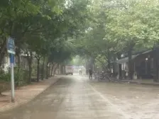 18号线李家沱大桥轻轨站次新小区三房小区环境干净漂亮