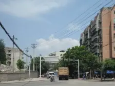 18号线李家沱大桥轻轨站 次新小区,三房端户,环境好