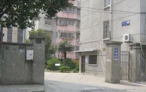 秀仁苑,大润发商圈,明卫,无遮挡,户型方正