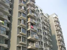 云锦苑新出,不靠高架,三房,全新装修,未入住,保养新