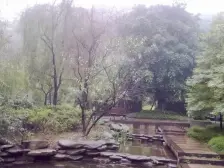 此房是个正规四室两卫,交通出行方便,生活配套齐