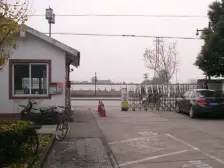 苏大旁新湘苑复式户型。四房三卫两层。送40平大露台