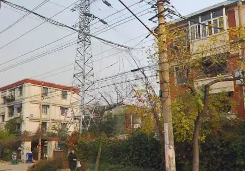 六纬路小区