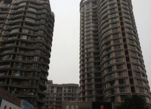 中山名都电梯房装修保养好,楼层好