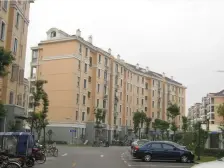 原始电梯3房,2012年房龄小区,小区有地下地上停车场