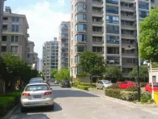 姑苏胥江公园天下桐泾公园对面诚心急卖急卖带一个自行车库十几平