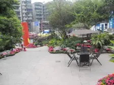大坪18号线出站口小区,业主诚心出售