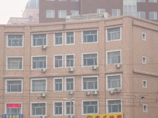 三八广场1室1厅1卫西朝向2500.00元/月出租