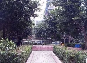 东晖花园四期2室1厅东南